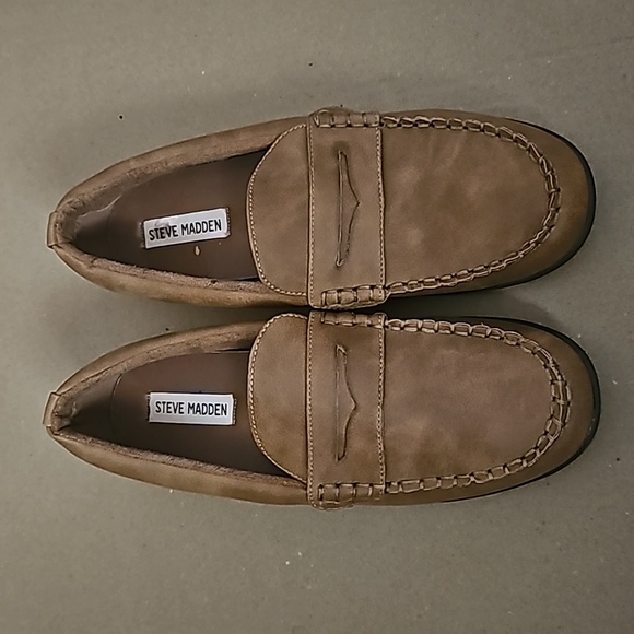 Steve Madden Loafers - Picture 1 of 3